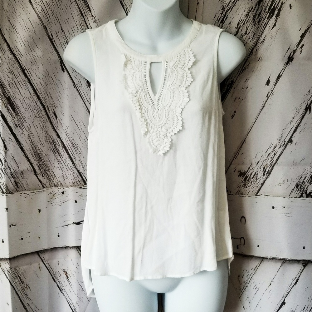 Daniel Rainn Lace Detail Top